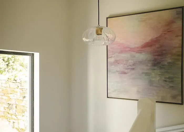 The Old Schoolhouse - Teacher's Quarters * Донегол